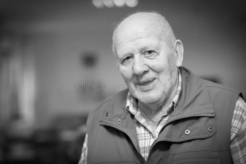 How Old Is Hange Zoe In Naruto Actually?